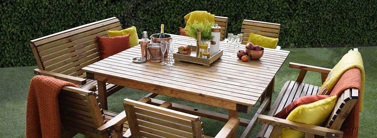 Rustic Outdoor Dining Area Ideas, Rustic Wooden Patio Table