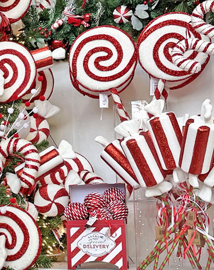 Pegajoso pantalla Monica Create a Candy Cane Christmas Theme - Inspirations Wholesale Blog