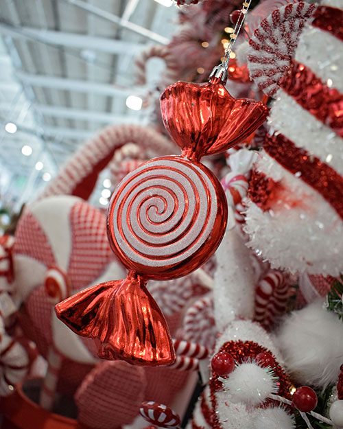 red and white swirl sweet in wrapper decoration