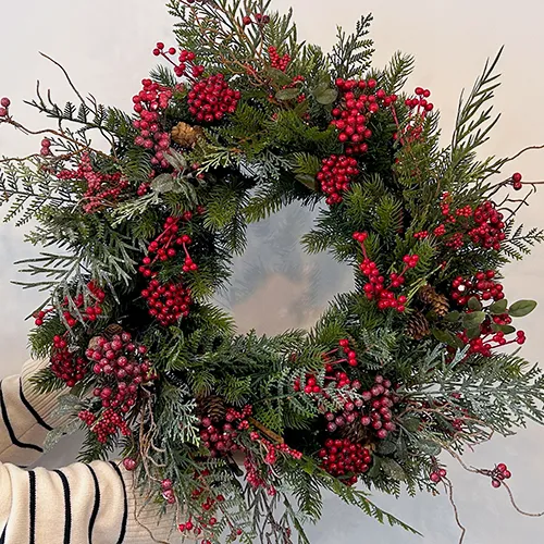 how to decorate a christmas wreath with artificial red berries